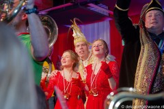 2025-02-14-23-53-16_web